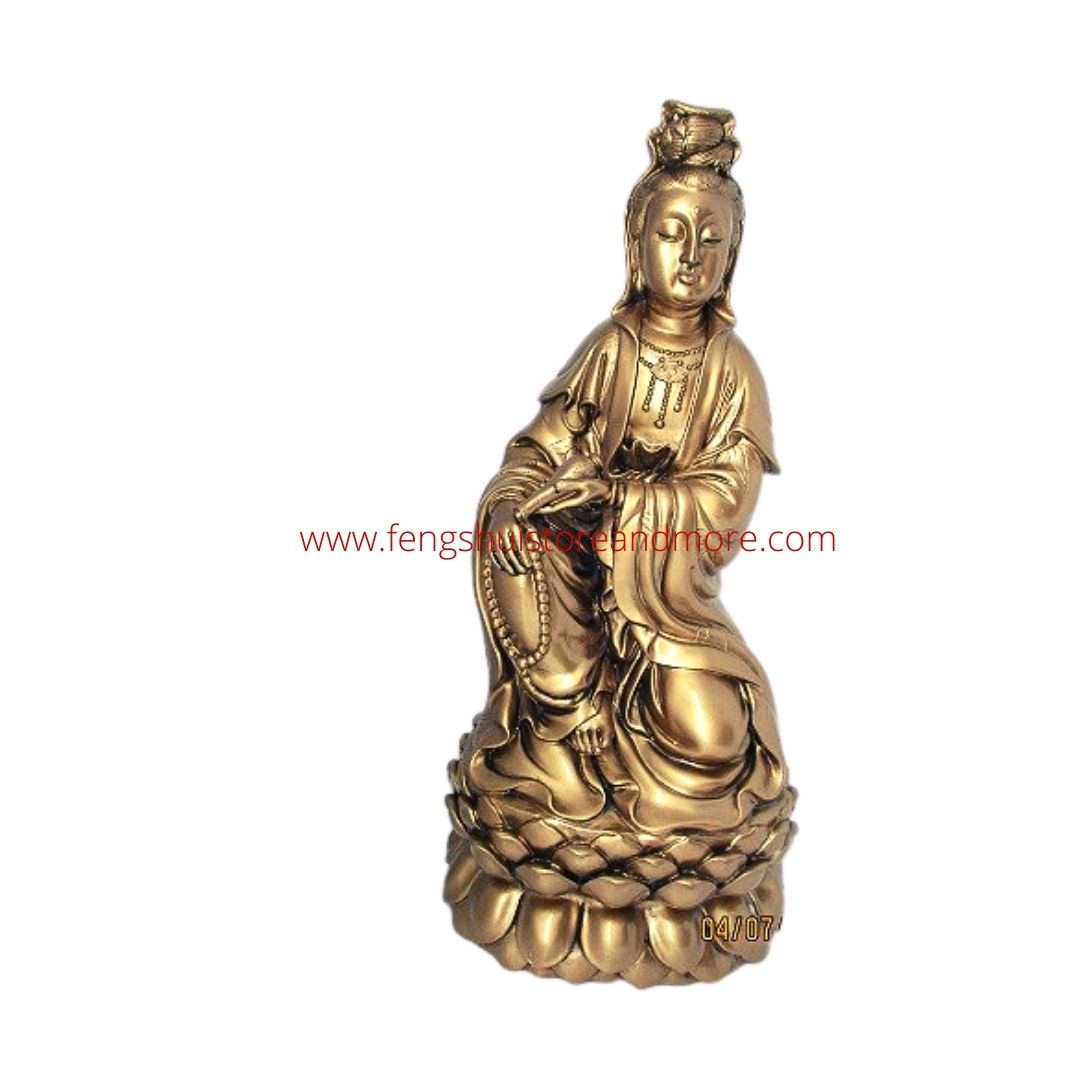 Quan Yin Kneeling on Lotus