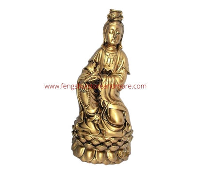 Quan Yin Kneeling on Lotus